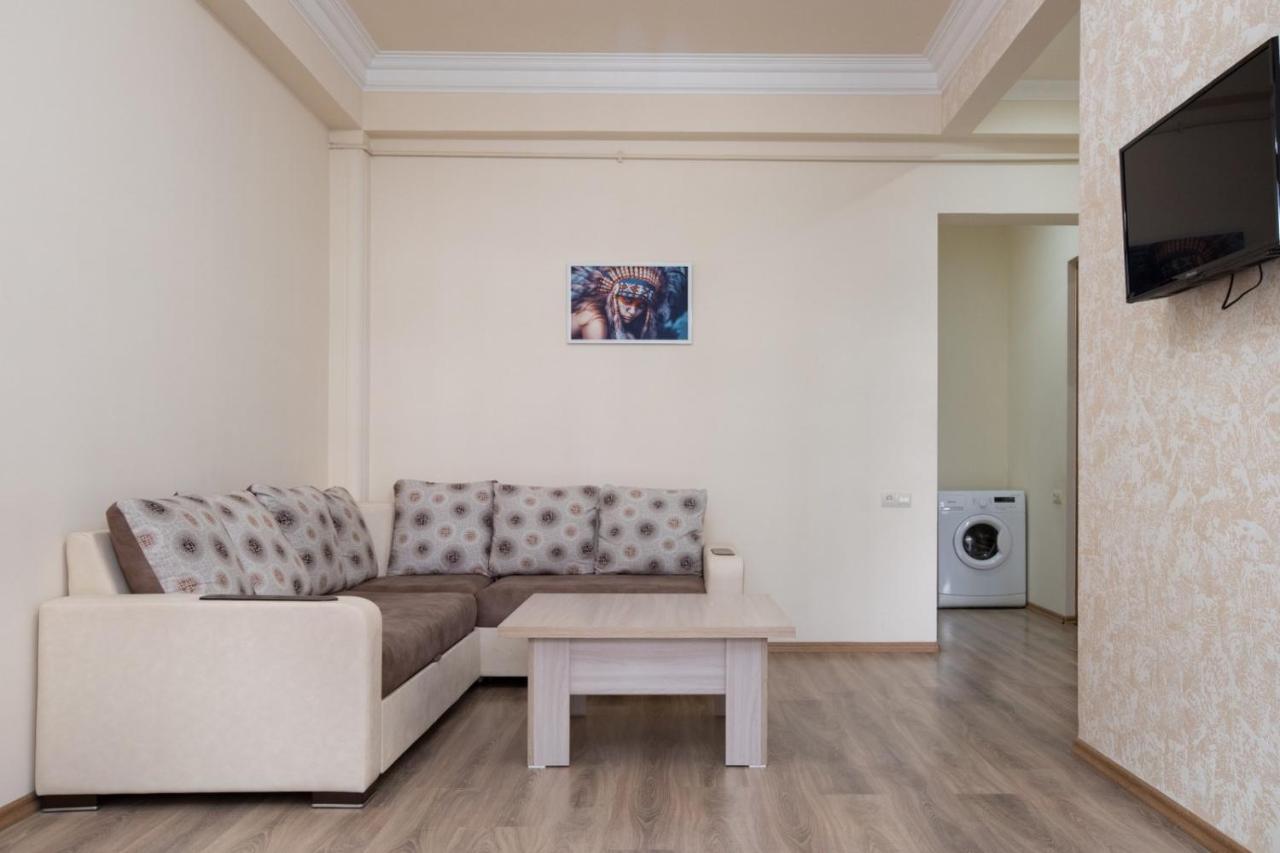 Stay Inn Apartments At Yekmalyan Street Jerevan Buitenkant foto