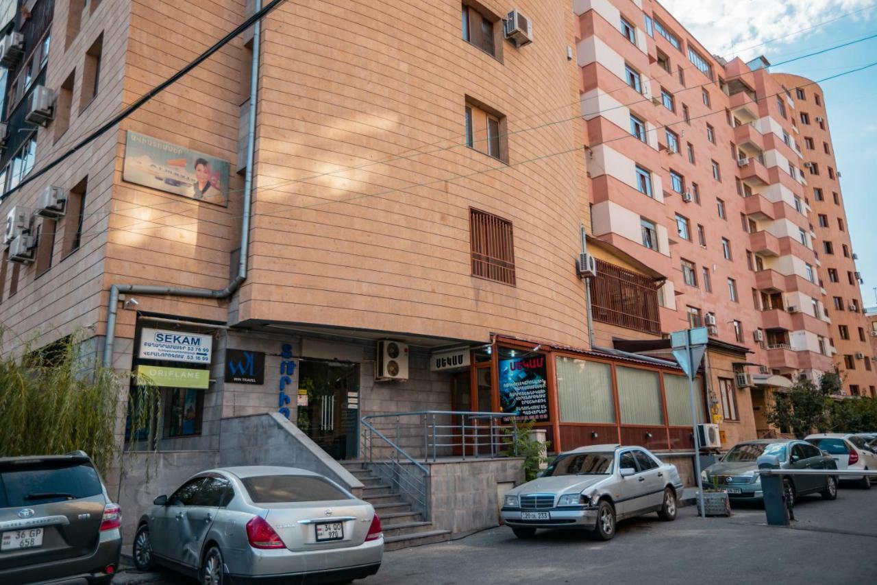 Stay Inn Apartments At Yekmalyan Street Jerevan Buitenkant foto