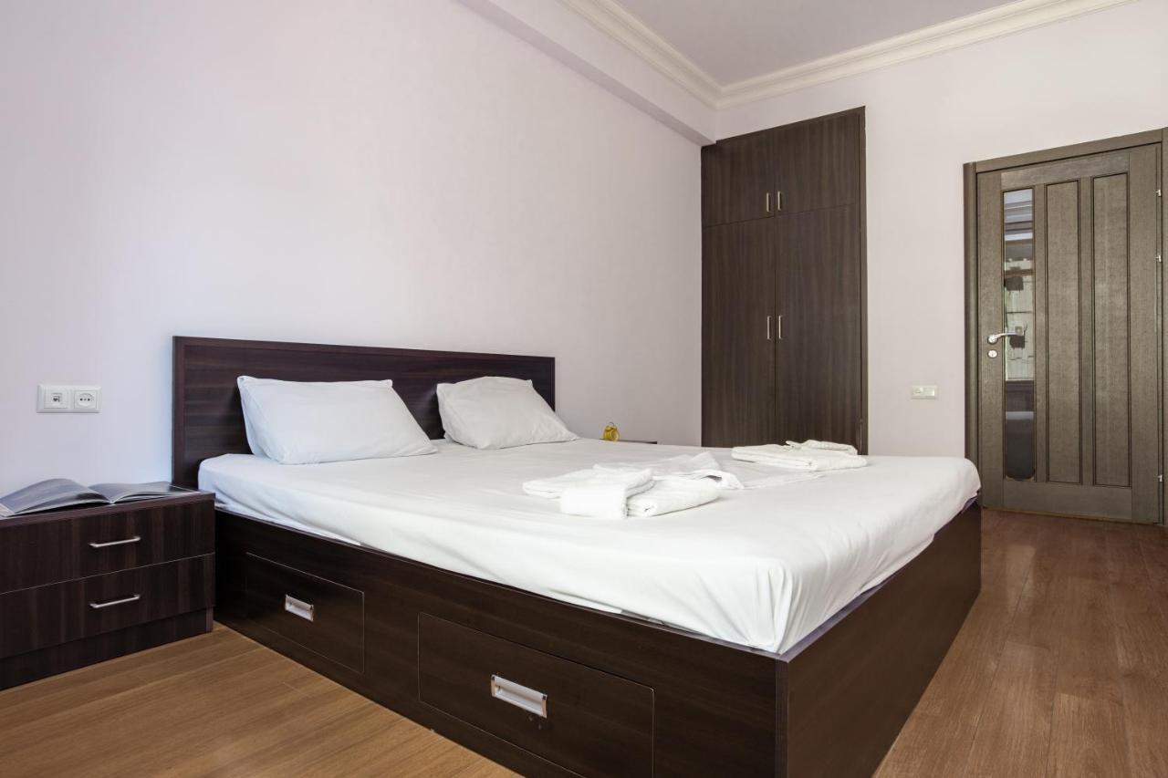 Stay Inn Apartments At Yekmalyan Street Jerevan Buitenkant foto