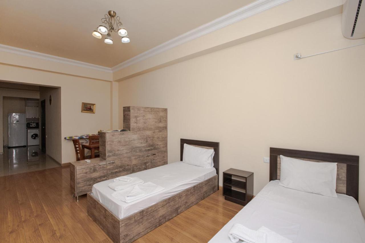 Stay Inn Apartments At Yekmalyan Street Jerevan Buitenkant foto